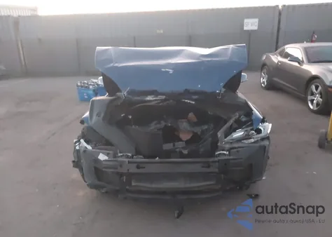 2016 Tesla Model S 60/70/75/85 z USA, uszkodzony, nr VIN 5YJSA1E12GF119760